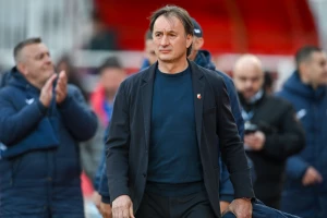 Tanjga ne krije, Voša jednim okom gleda ka Evropi